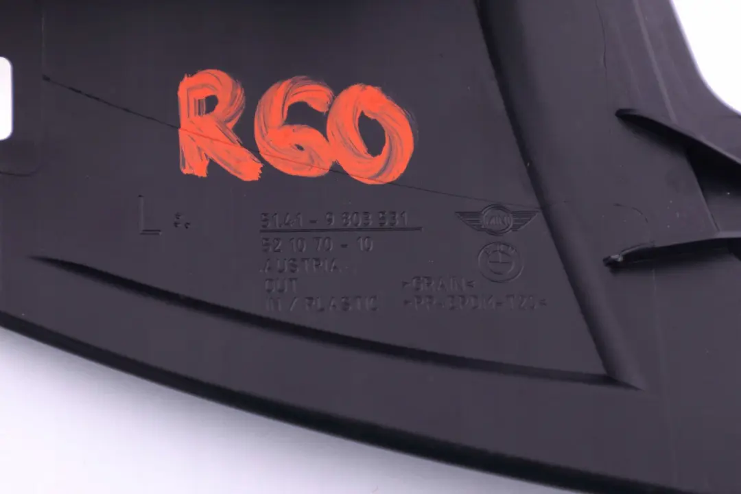 Tapa Espejo Triangulo Izquierdo Negro para MINI Countryman R60 con número de pieza 9803531 MINI Countryman R60 Tapa Espejo Triangulo Izquierdo Negro - SKU 9803531 - Número de pieza 9803531