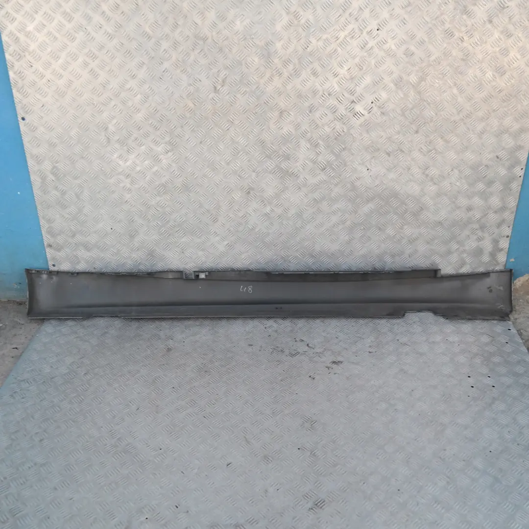 Sill strip side skirt right O/S Quarzblau Blue Metallic A18 to BMW 1 SERIES 16 E87 with Part number 32948 BMW 1 SERIES 16 E87 Sill strip side skirt right O/S Quarzblau Blue Metallic A18 - SKU 0032948-QB16 - Part number 32948