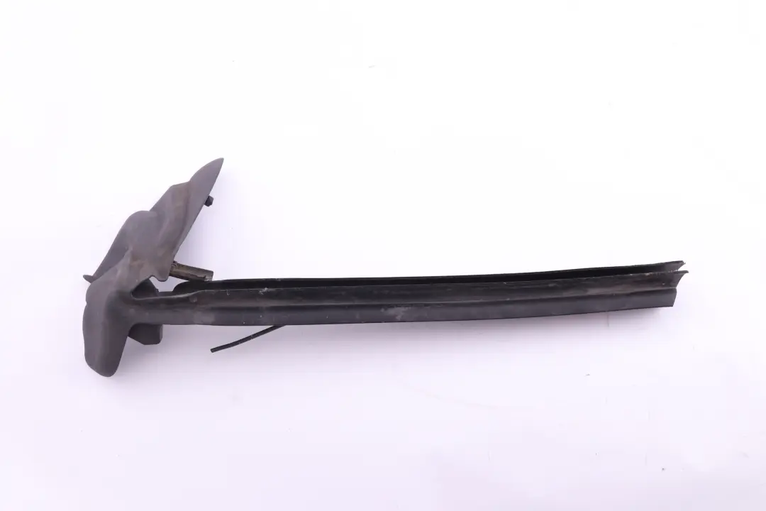 Reihe E89 Cabrio Schachtabdichtung hinten innen rechts 5137 für BMW Z4 mit Teilenummer 7046124 BMW Z4 Reihe E89 Cabrio Schachtabdichtung hinten innen rechts 5137 - SKU 7046124 - Teilenummer 7046124