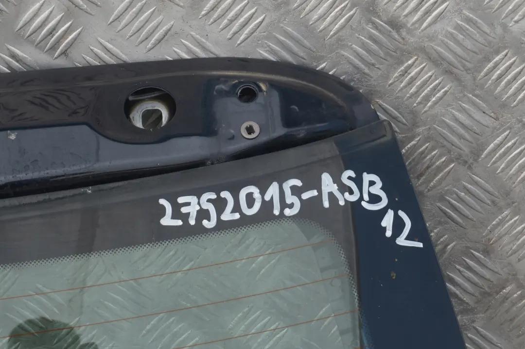 Klapa tylna Astro Black A25 do MINI Cooper R56 o numerze 2752015 MINI Cooper R56 Klapa tylna Astro Black A25 - SKU 2752015-ASB12 - Numer Części 2752015