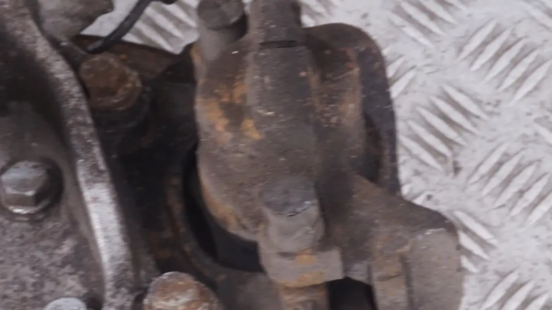 N47S Amortyzator zwrotnica prawa do BMW E82 123d o numerze 6786022 BMW E82 123d N47S Amortyzator zwrotnica prawa - SKU 6786022 - Numer Części 6786022