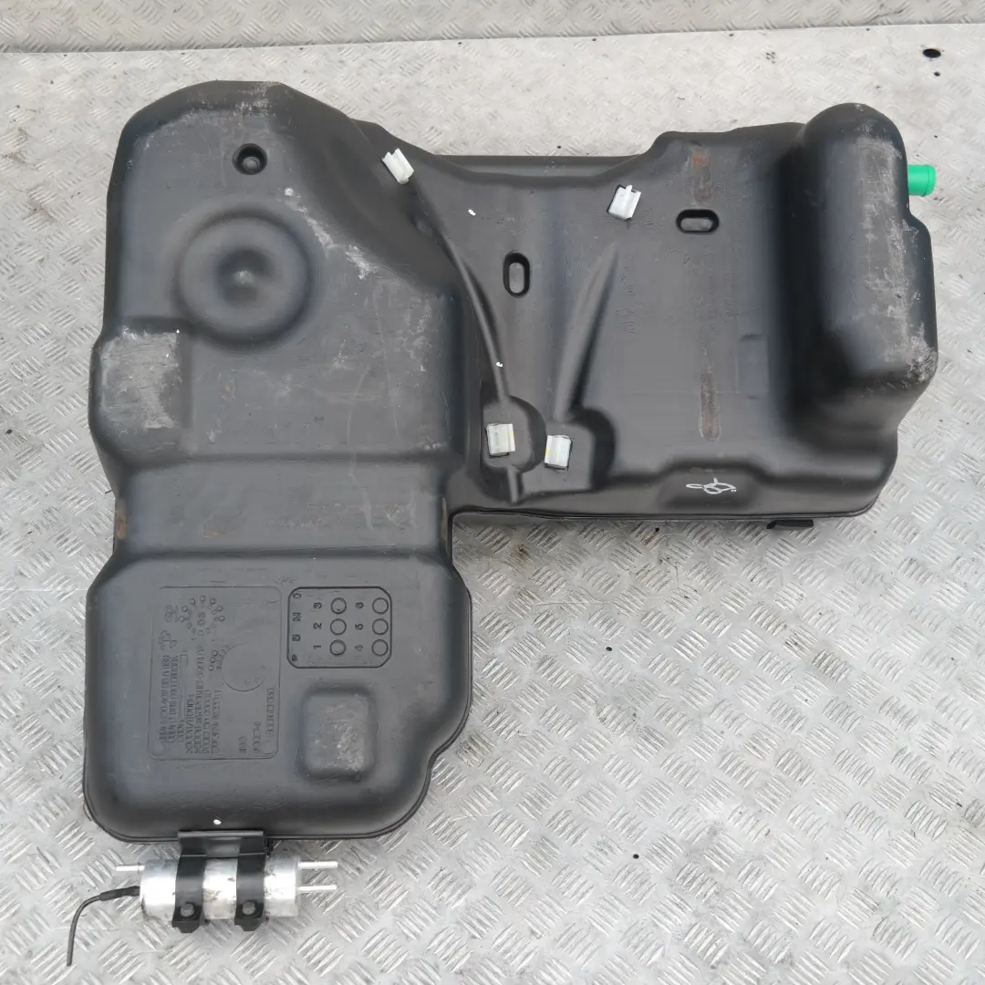 Deposito Combustible Completo Gasolina 3.0i 4.4i 6755043 6762044 para BMW E53 con número de pieza 6766596 BMW E53 Deposito Combustible Completo Gasolina 3.0i 4.4i 6755043 6762044 - SKU 6766596 - Número de pieza 6766596