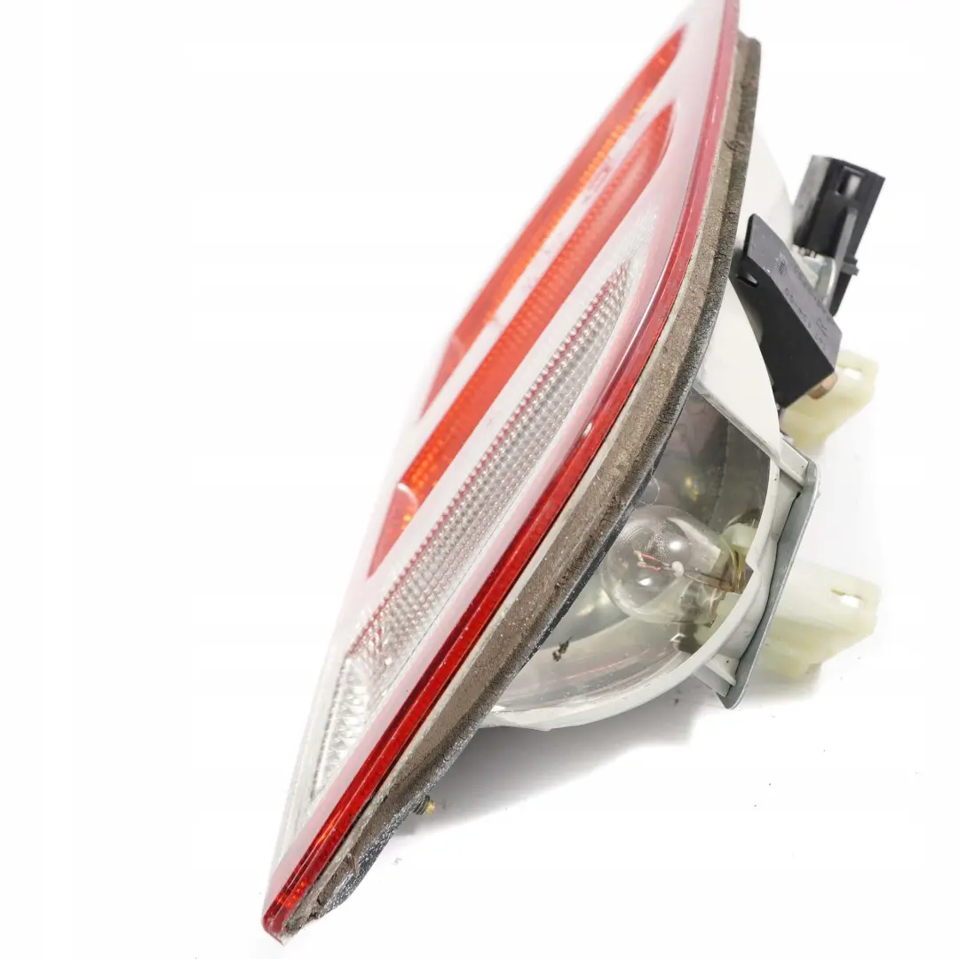 Mercedes-Benz CLK W208 C208 Portellone Posteriore Dx Lato Lampada per con numero di parte A2088200864 Mercedes-Benz CLK W208 C208 Portellone Posteriore Dx Lato Lampada - SKU A2088200864 - Numero di parte A2088200864