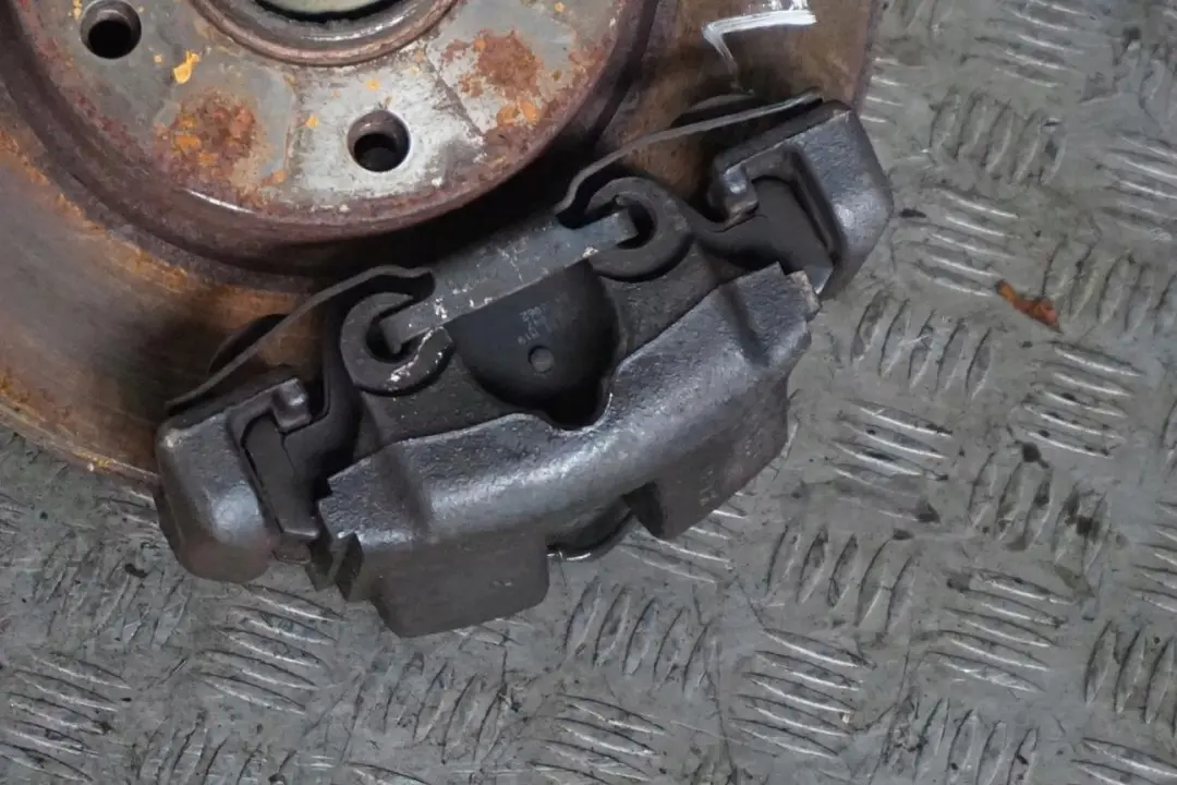 BMW Z4 E85 2.2i Zwrotnica amortyzator lewy SPORT - SKU 6761895 - Numer Części 6761893