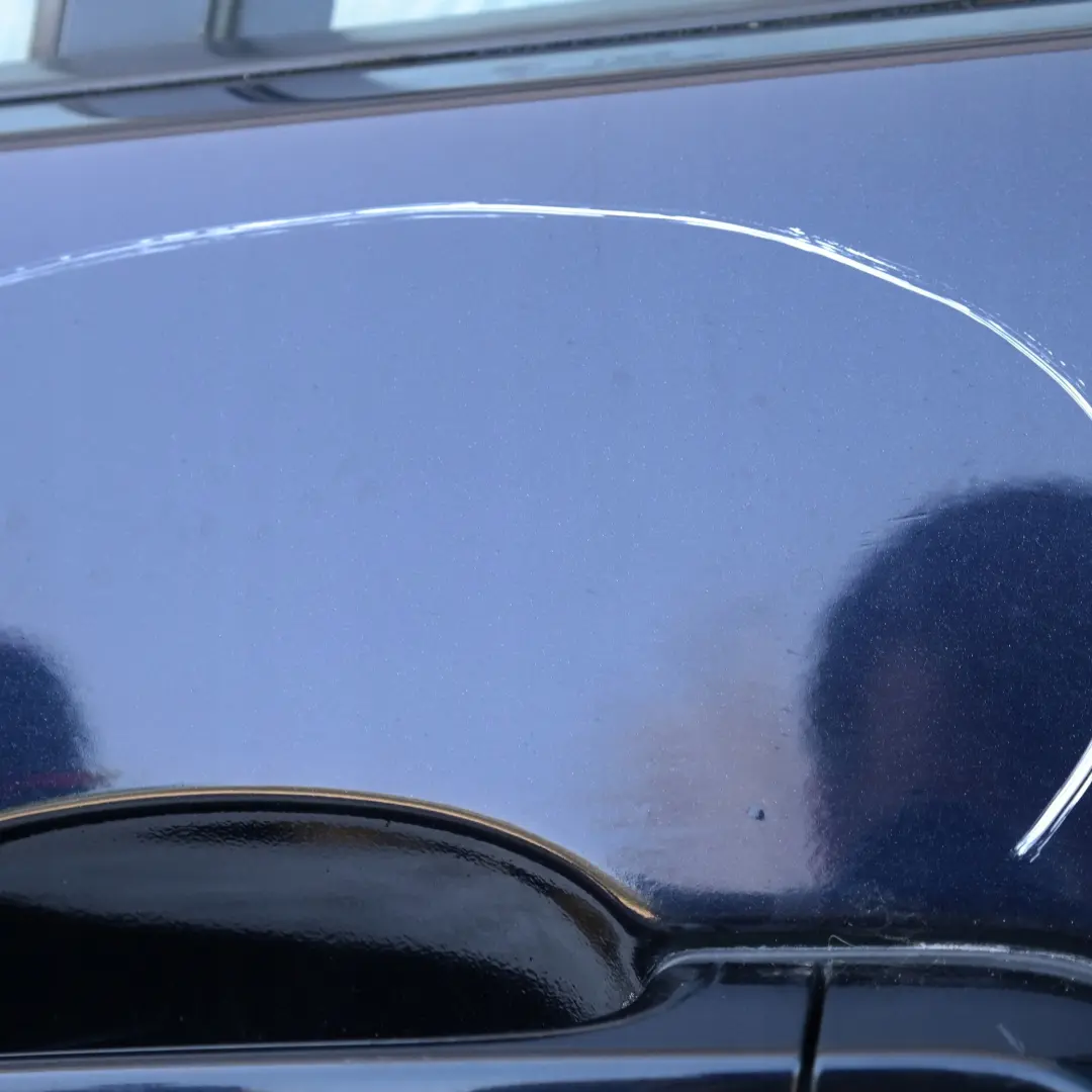 Drzwi lewe tylne lewy tył carbonschwarz do BMW 3 E90 o numerze 7203647-CAR1 BMW 3 E90 Drzwi lewe tylne lewy tył carbonschwarz - SKU 7203647-CAR1 - Numer Części 7203647-CAR1