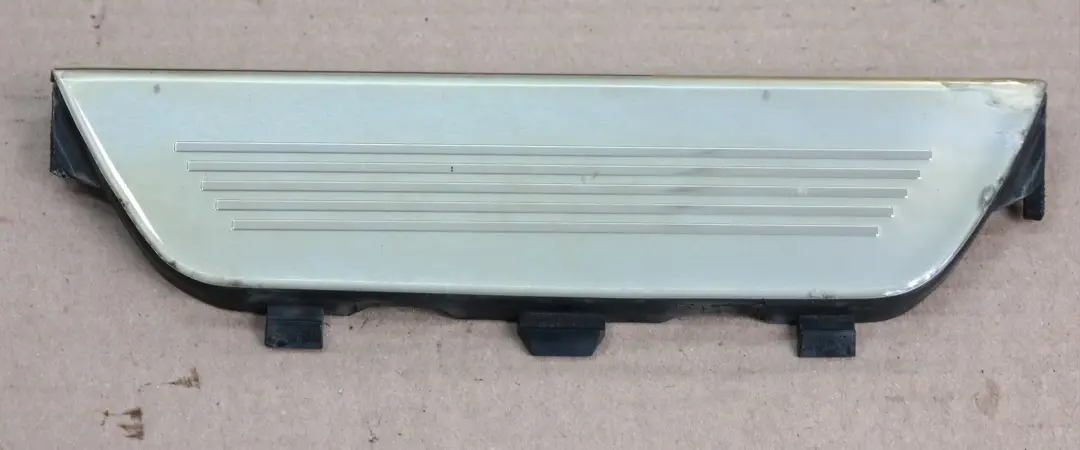 Listwa osłona progu prawa tylna M-pakiet do BMW E87 o numerze 7906820 BMW E87 Listwa osłona progu prawa tylna M-pakiet - SKU 7906820 - Numer Części 7906820