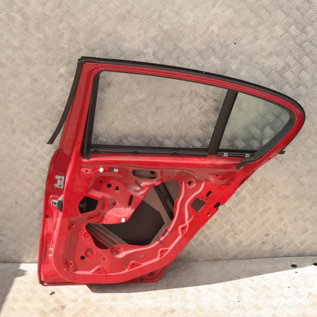 Arriere A Droite Rouge Carmin Rouge pour BMW E87 LCI Porte à propos du numéro de pièce 41527191018 BMW E87 LCI Porte Arriere A Droite Rouge Carmin Rouge - SKU 7191018-KAR2 - Numéro de pièce 41527191018