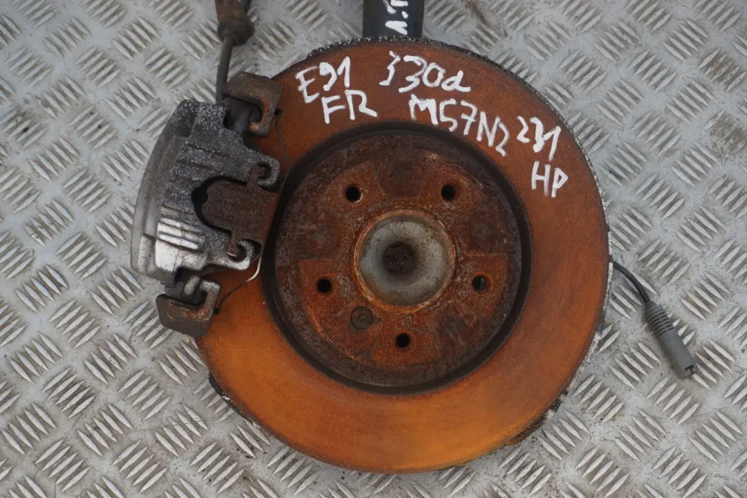 M57N2 delantero derecho resorte puntal freno suspensión pierna cubo para BMW E91 330d con número de pieza 6786013 BMW E91 330d M57N2 delantero derecho resorte puntal freno suspensión pierna cubo - SKU 6786014-3 - Número de pieza 6786013