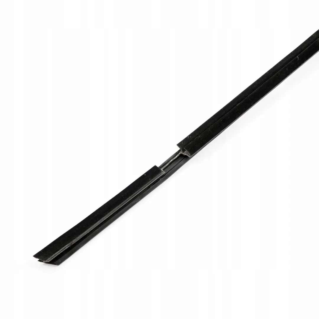 Plaque D'egout Interieur Droite Joint Arriere pour BMW E46 Limousine Touring à propos du numéro de pièce 8194704 BMW E46 Limousine Touring Plaque D'egout Interieur Droite Joint Arriere - SKU 8194704-1 - Numéro de pièce 8194704