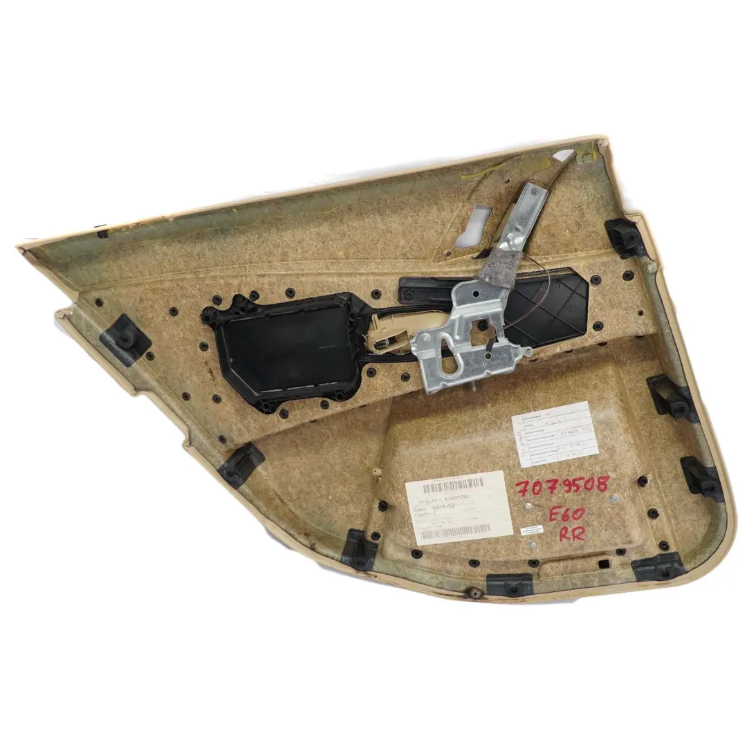 Panneau Portieres Revetement Arriere Droite Cuir Nasca Beige pour BMW 5 E60 E61 à propos du numéro de pièce 7079508 BMW 5 E60 E61 Panneau Portieres Revetement Arriere Droite Cuir Nasca Beige - SKU 7079508 - Numéro de pièce 7079508