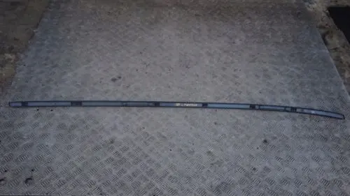 BMW E81 E87 Listwa dachowa lewa Montegoblau Blue - SKU 0032701-MTB - Numer Części 51130032701