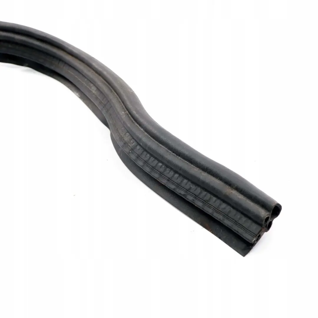 Mercedes-Benz W210 Capot Compartiment Moteur Joint pour à propos du numéro de pièce A2106280098 Mercedes-Benz W210 Capot Compartiment Moteur Joint - SKU A2106280098 - Numéro de pièce A2106280098