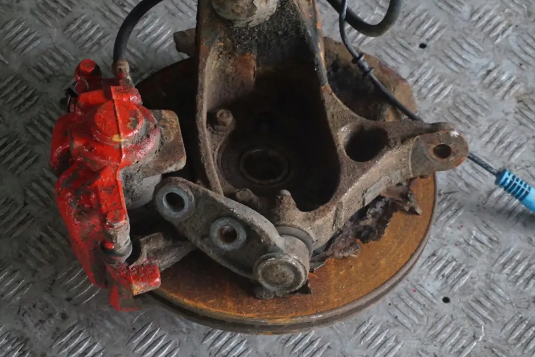 Front Right O/S Spring Strut Leg Brake Suspension to BMW Mini R56 Cooper S N14 1 with Part number 6782208 BMW Mini R56 Cooper S N14 1 Front Right O/S Spring Strut Leg Brake Suspension - SKU 6782208-1 - Part number 6782208