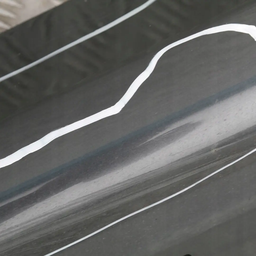 Gonna laterale Sill Strip sinistra Sparkling Graphite Metallic per BMW E90 E91 con numero di parte 32951 BMW E90 E91 Gonna laterale Sill Strip sinistra Sparkling Graphite Metallic - SKU 0032951-SG13 - Numero di parte 32951