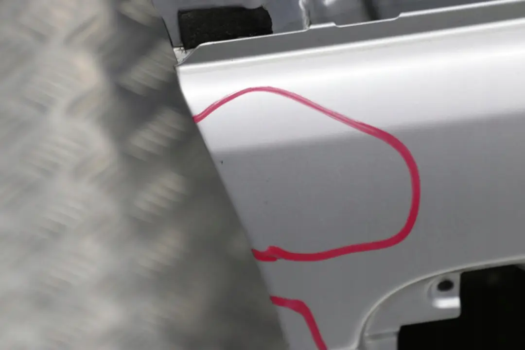 Door Front Right O/S Arktis Silver Metallic - 309 to BMW 5 E39 Saloon Touring with Part number 8216818 BMW 5 E39 Saloon Touring Door Front Right O/S Arktis Silver Metallic - 309 - SKU 8216818-AS - Part number 8216818