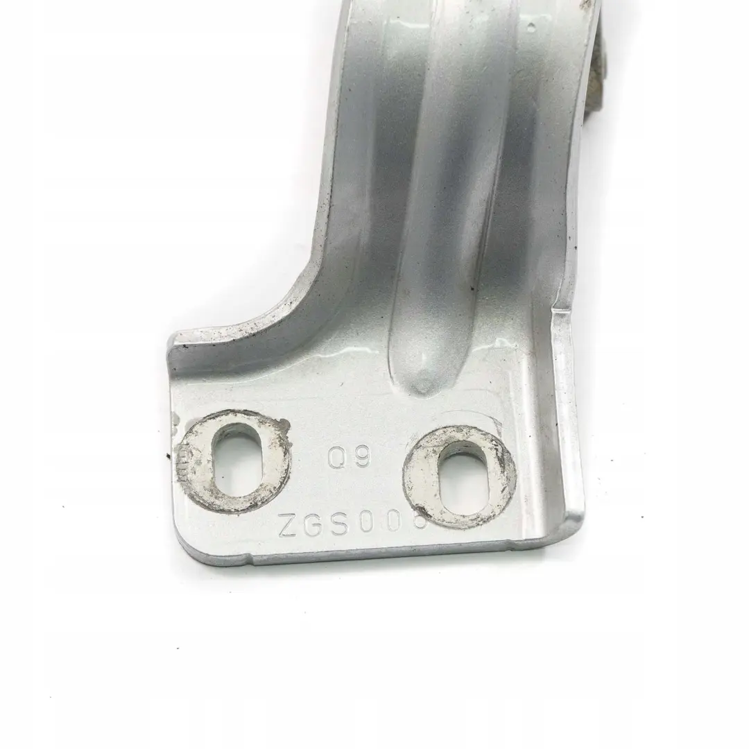 Mercedes-Benz Classe B W245 Charniere Hayon Arriere Gauche Argent Polaire pour à propos du numéro de pièce A1697400637 Mercedes-Benz Classe B W245 Charniere Hayon Arriere Gauche Argent Polaire - SKU A1697400637-PS - Numéro de pièce A1697400637