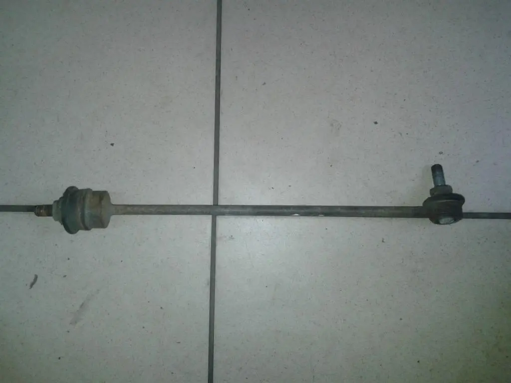 PendelstĂĽtze Stabilisator Vorn für Mini JCW R50 R53 mit Teilenummer 31351507989 Mini JCW R50 R53 PendelstĂĽtze Stabilisator Vorn - SKU 1507989 - Teilenummer 31351507989