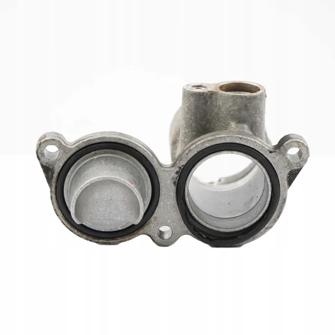 Mercedes-Benz W203 Benzina M271 Tubo Acqua Fredda Radiatore Flangia per con numero di parte A2712001156 Mercedes-Benz W203 Benzina M271 Tubo Acqua Fredda Radiatore Flangia - SKU A2712001156 - Numero di parte A2712001156