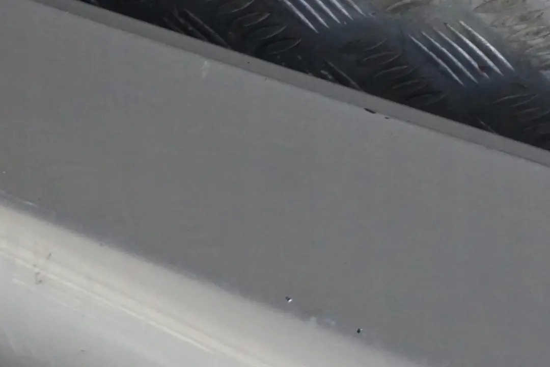 BMW E60 E61 M5 M Sport Bas de Porte Couverture Seuil A Gauche Argent Titane - SKU 0396899-TS2 - Numéro de pièce 0396899