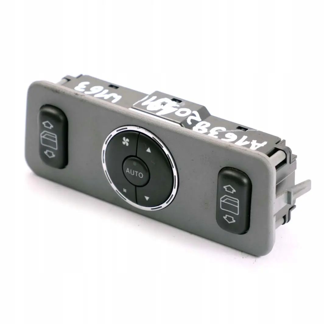 Consola Central Ventana Aire Acondicionado Panel Interruptores para Mercedes M W163 con número de pieza A1688206810 Mercedes M W163 Consola Central Ventana Aire Acondicionado Panel Interruptores - SKU A1638204910 - Número de pieza A1688206810