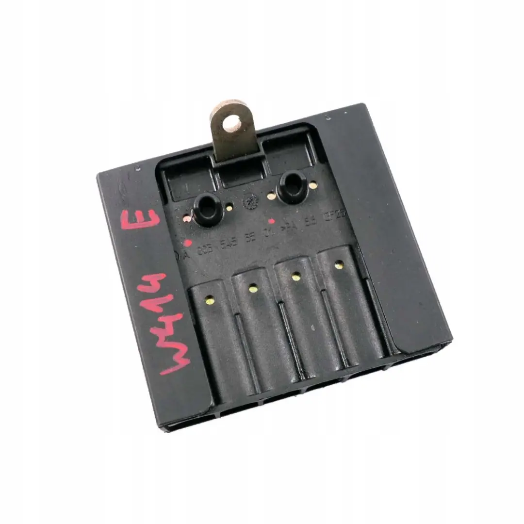 W414 Sprinter W903 Scatola Dei Fusibili Batteria per Mercedes con numero di parte A0035453501 Mercedes W414 Sprinter W903 Scatola Dei Fusibili Batteria - SKU A0035453501 - Numero di parte A0035453501