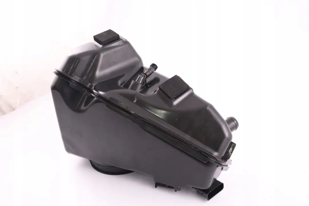 AdBlue Tank SCR Reservoir Active to BMW 1 Series F20 F21 LCI Diesel with Part number 7403541 BMW 1 Series F20 F21 LCI Diesel AdBlue Tank SCR Reservoir Active - SKU 7403541 - Part number 7403541