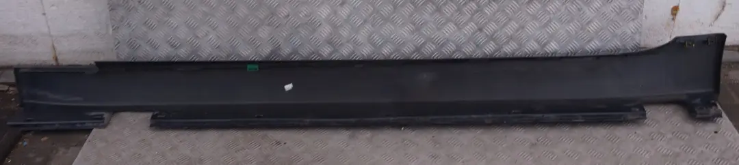 Nakładka listwa na próg prawy do BMW E60 LCI o numerze 0422465 BMW E60 LCI Nakładka listwa na próg prawy - SKU 0422465-MB - Numer Części 0422465