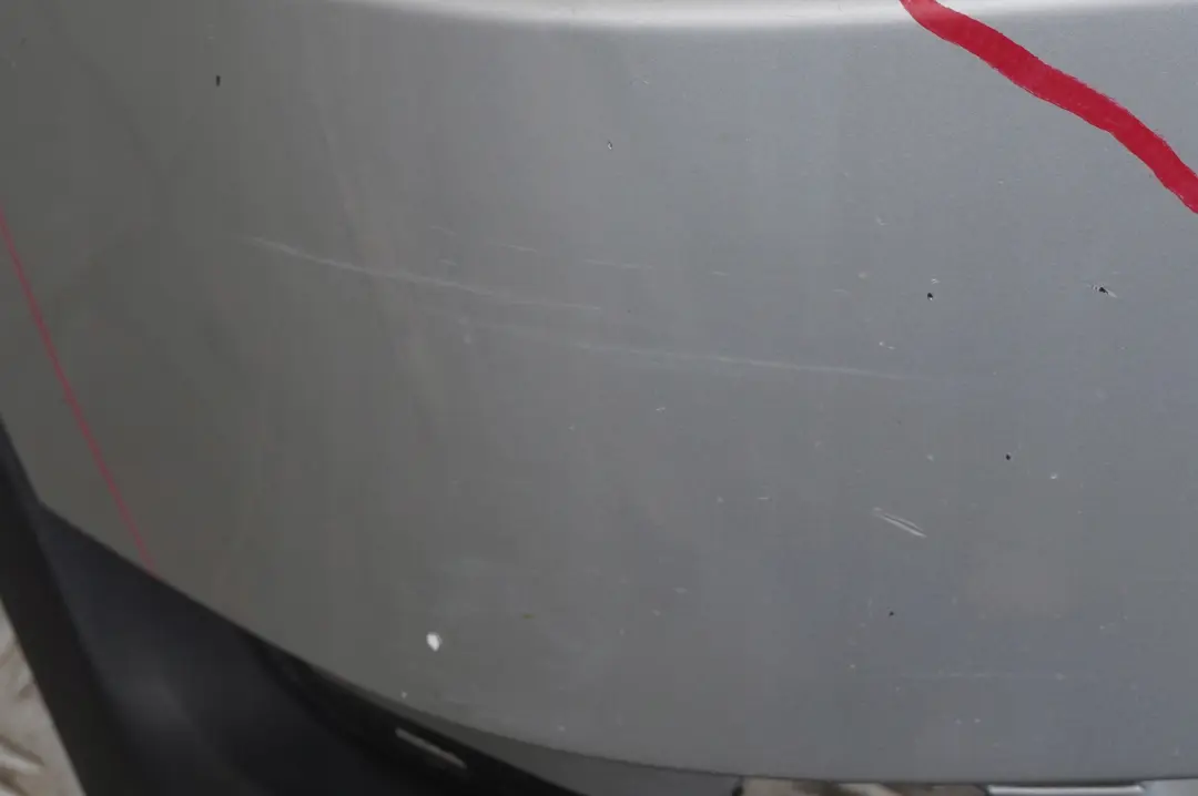 Zderzak przedni przód titansilber 354 do BMW E53 X5 o numerze 0010150 BMW E53 X5 Zderzak przedni przód titansilber 354 - SKU 0010150-TS6 - Numer Części 0010150