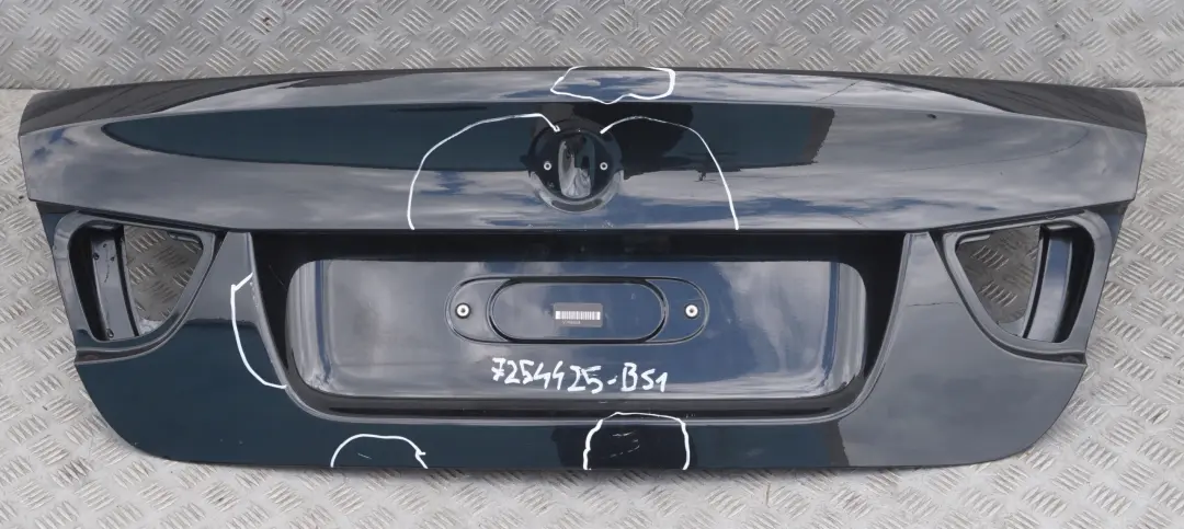 Klapa tylna bagażnika black saphire do BMW E90 LCI o numerze 7254425 BMW E90 LCI Klapa tylna bagażnika black saphire - SKU 7254425-BS1 - Numer Części 7254425