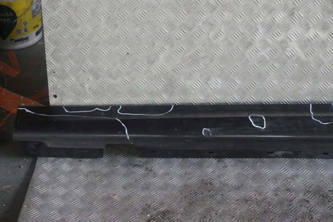 Bas de Porte Couverture Seuil a Gauche Noir Sapphire pour BMW 3 E90 E91 M Sport à propos du numéro de pièce 0033441 BMW 3 E90 E91 M Sport Bas de Porte Couverture Seuil a Gauche Noir Sapphire - SKU 0033441-BS2 - Numéro de pièce 0033441