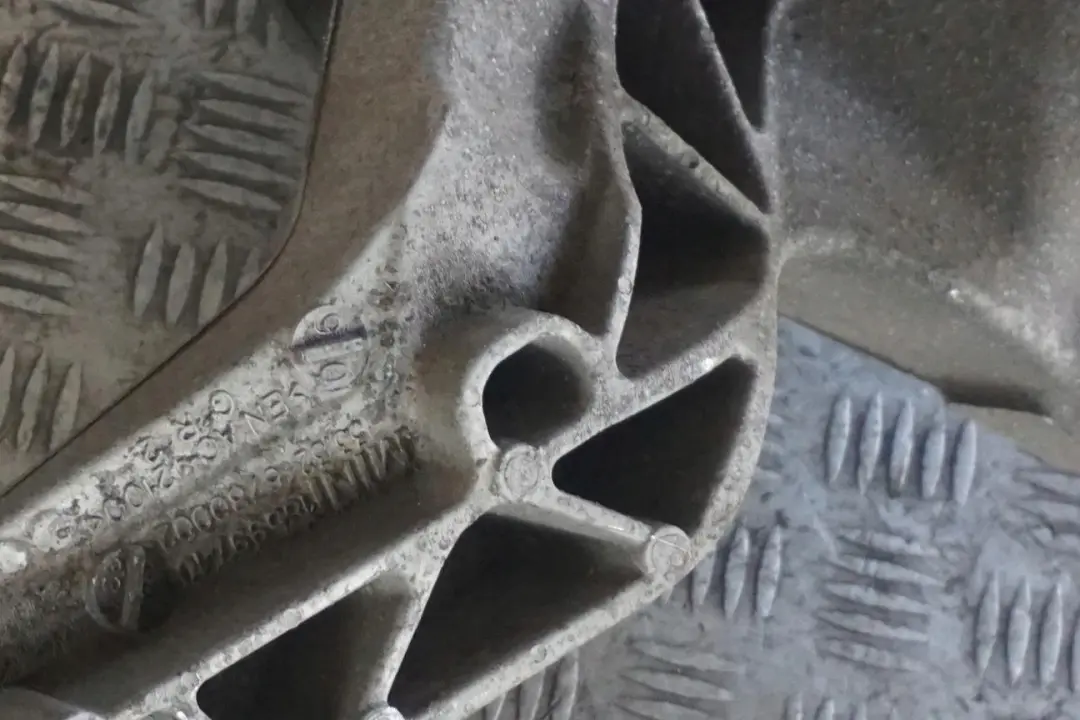 98hp Längslenker Bremsscheibe Hinten Rechts für Mini R57 Cabrio One N16 mit Teilenummer 6795660 Mini R57 Cabrio One N16 98hp Längslenker Bremsscheibe Hinten Rechts - SKU 6795660-4 - Teilenummer 6795660