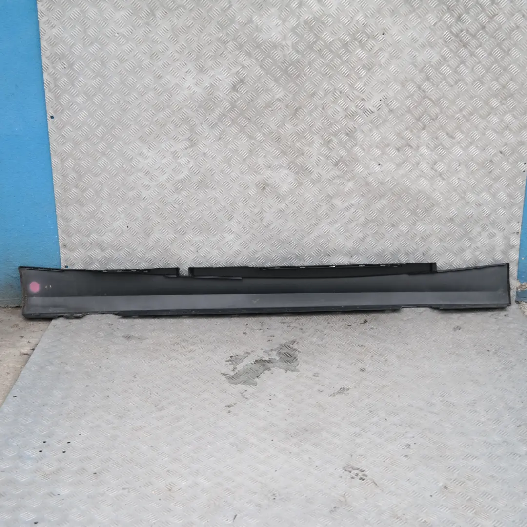 Bas de Porte Couverture Seuil A Gauche Noir De pour BMW E87 LCI à propos du numéro de pièce 51770036145 BMW E87 LCI Bas de Porte Couverture Seuil A Gauche Noir De - SKU 0036145-SCH1 - Numéro de pièce 51770036145