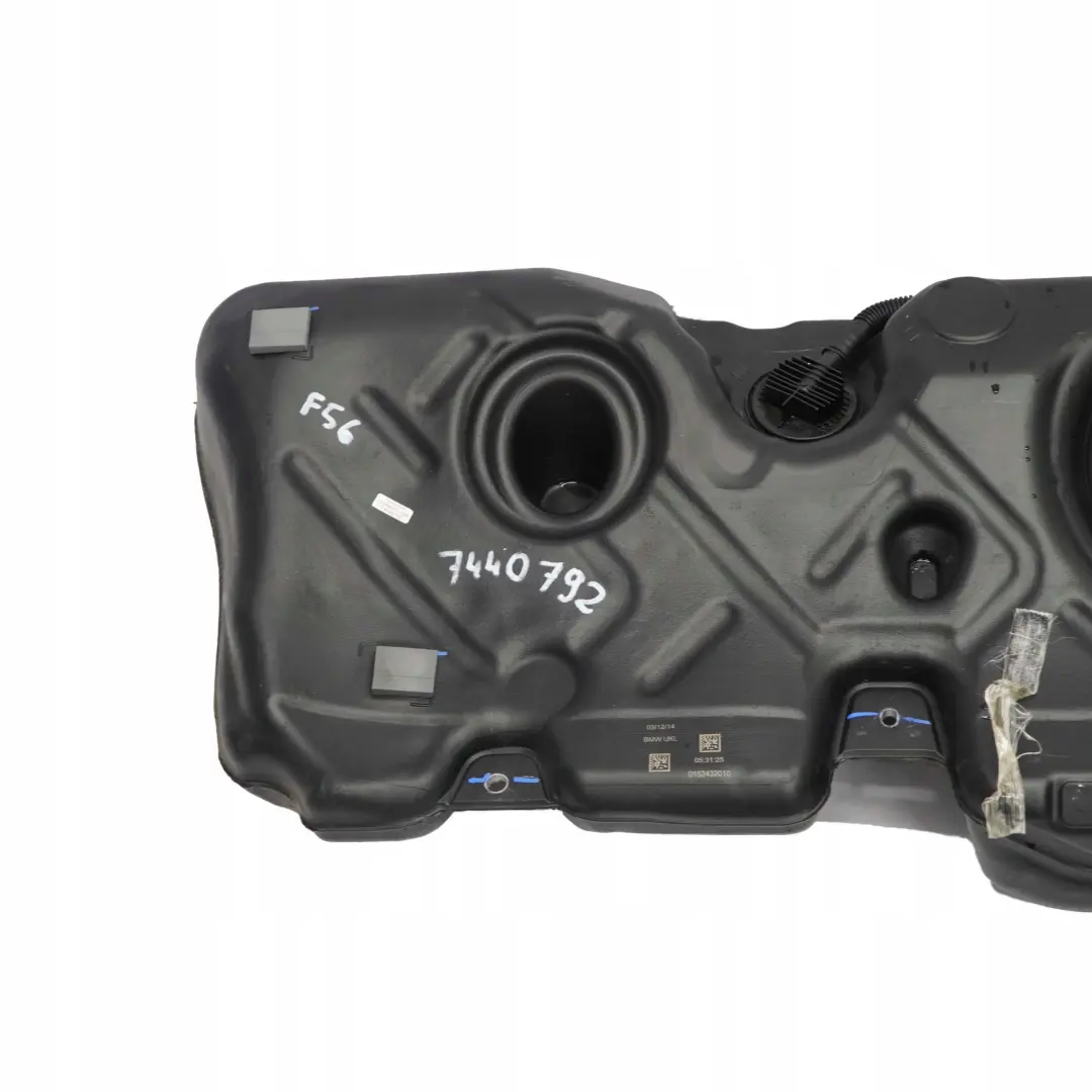 Mini Cooper F55 F56 F57 B37 B47 Diesel Tanque De combustible De plastico - SKU 7440792 - Número de pieza 7440792