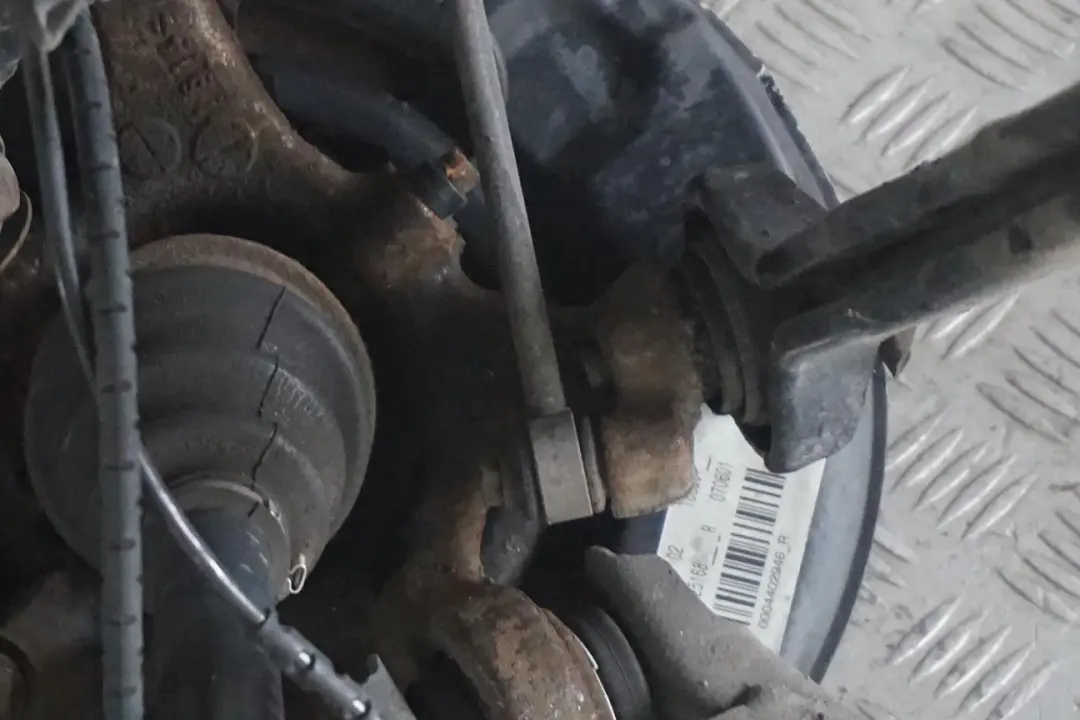 N43 Zwrotnica półoś prawa prawy tył do BMW E87 118i o numerze 6774810 BMW E87 118i N43 Zwrotnica półoś prawa prawy tył - SKU 6774810-26 - Numer Części 6774810