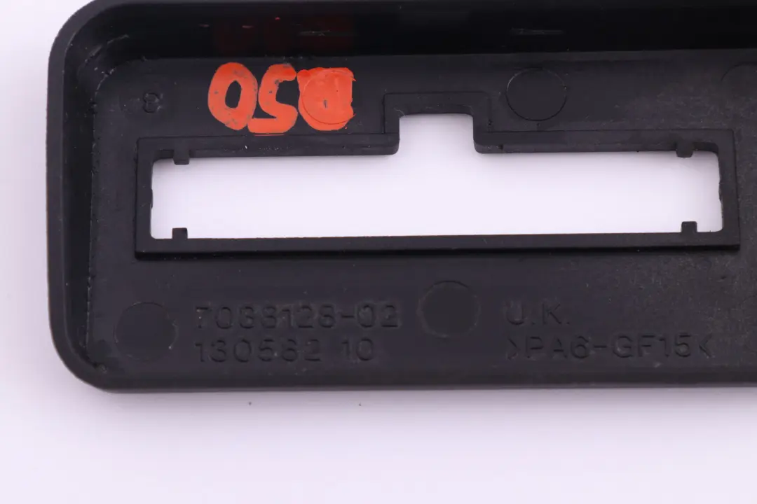 Distanziatore Plastica Pavimento per BMW MINI Cooper One R50 R52 R53 con numero di parte 51477038128 BMW MINI Cooper One R50 R52 R53 Distanziatore Plastica Pavimento - SKU 7038128 - Numero di parte 51477038128