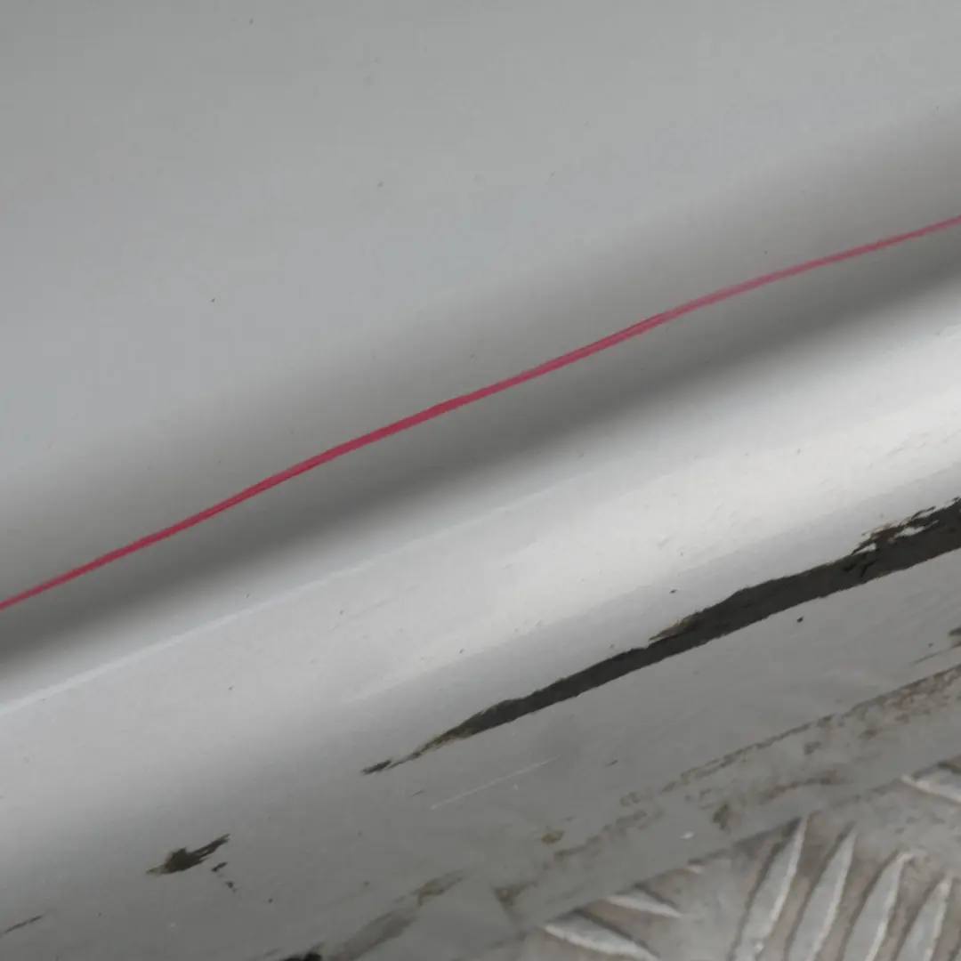 BMW2 E87 Listello Portiera Apertura Gonna SX Argento-Titanio Sliber per con numero di parte 32949 BMW2 E87 Listello Portiera Apertura Gonna SX Argento-Titanio Sliber - SKU 0032949-TS22 - Numero di parte 32949