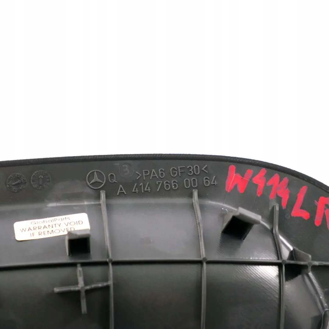Mercedes-Benz W414 Porte Coulissante A Gauche Interieur Poignee Encastree pour à propos du numéro de pièce A4147660064 Mercedes-Benz W414 Porte Coulissante A Gauche Interieur Poignee Encastree - SKU A4147660064 - Numéro de pièce A4147660064