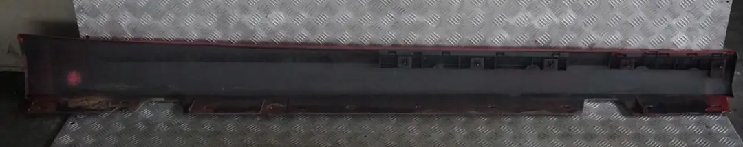 BMW E90 LCI nakładka próg lewy Karmesinrot - SKU 0037059-KAR1 - Numer Części 0037059
