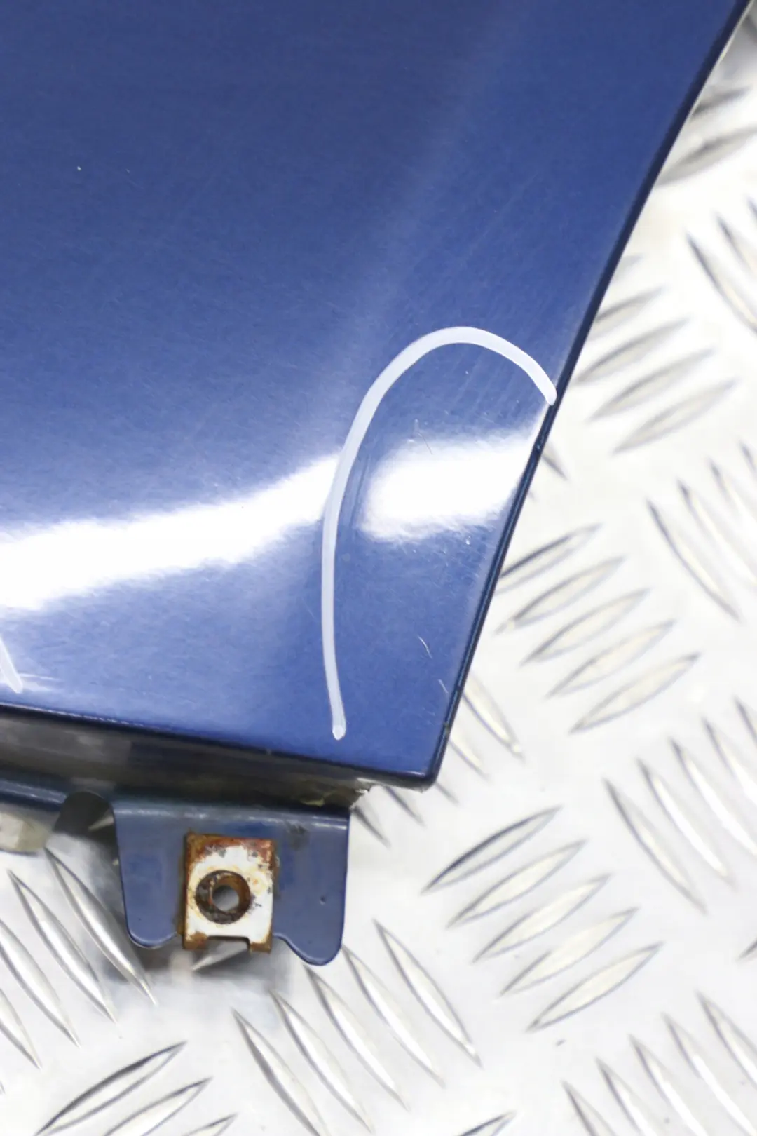 Guardabarros Delantero Derecho Panel Lateral Mysticblau Azul para BMW E60 E61 2 con número de pieza 7111430 BMW E60 E61 2 Guardabarros Delantero Derecho Panel Lateral Mysticblau Azul - SKU 7111430-MYS2 - Número de pieza 7111430