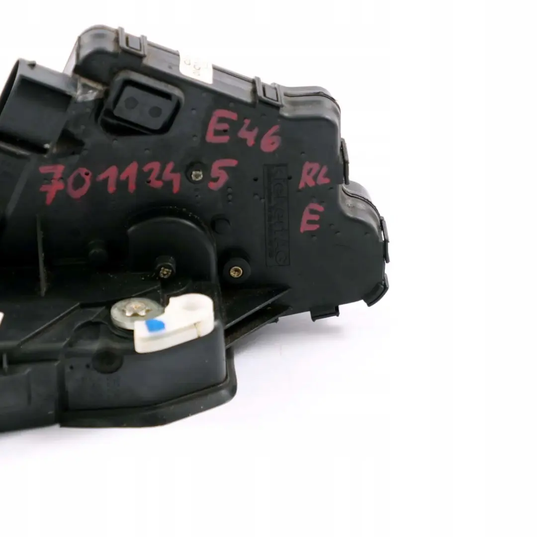 Trasero Izquierdo Puerta Cerradura Pestillo Motor Actuador para BMW E46 con número de pieza 7011245 BMW E46 Trasero Izquierdo Puerta Cerradura Pestillo Motor Actuador - SKU 7011245 - Número de pieza 7011245