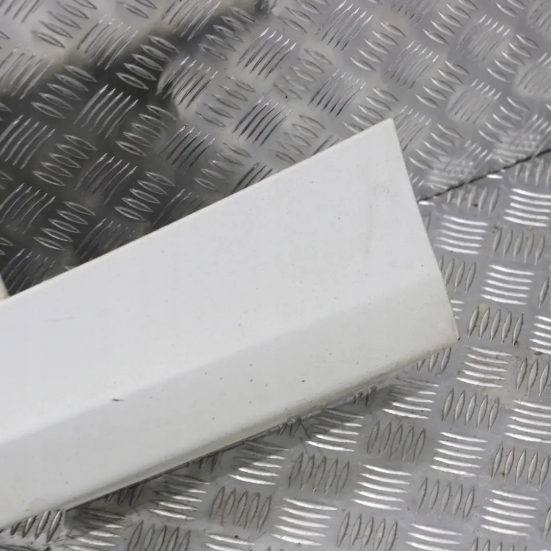 BMW E81 E82 E88 Bas de Porte Couverture Seuil Droite Blanc des Alpes - 300 - SKU 0036142-AW2 - Numéro de pièce 0036142