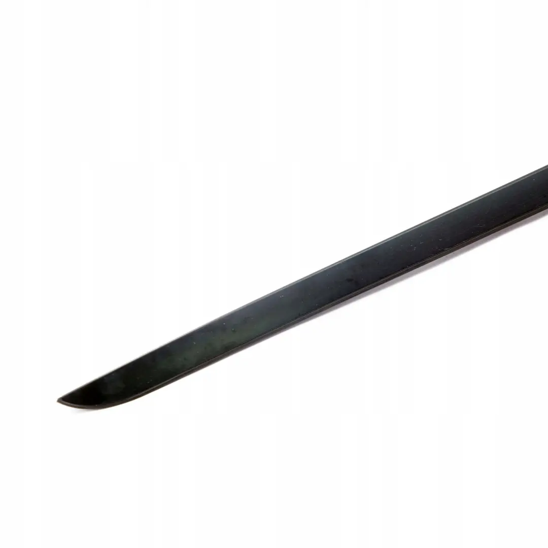 Front Right O/S Windscreen Drip Moulding Trim Black Matt to BMW 3 Series E90 E91 with Part number 7265164 BMW 3 Series E90 E91 Front Right O/S Windscreen Drip Moulding Trim Black Matt - SKU 7265164 - Part number 7265164