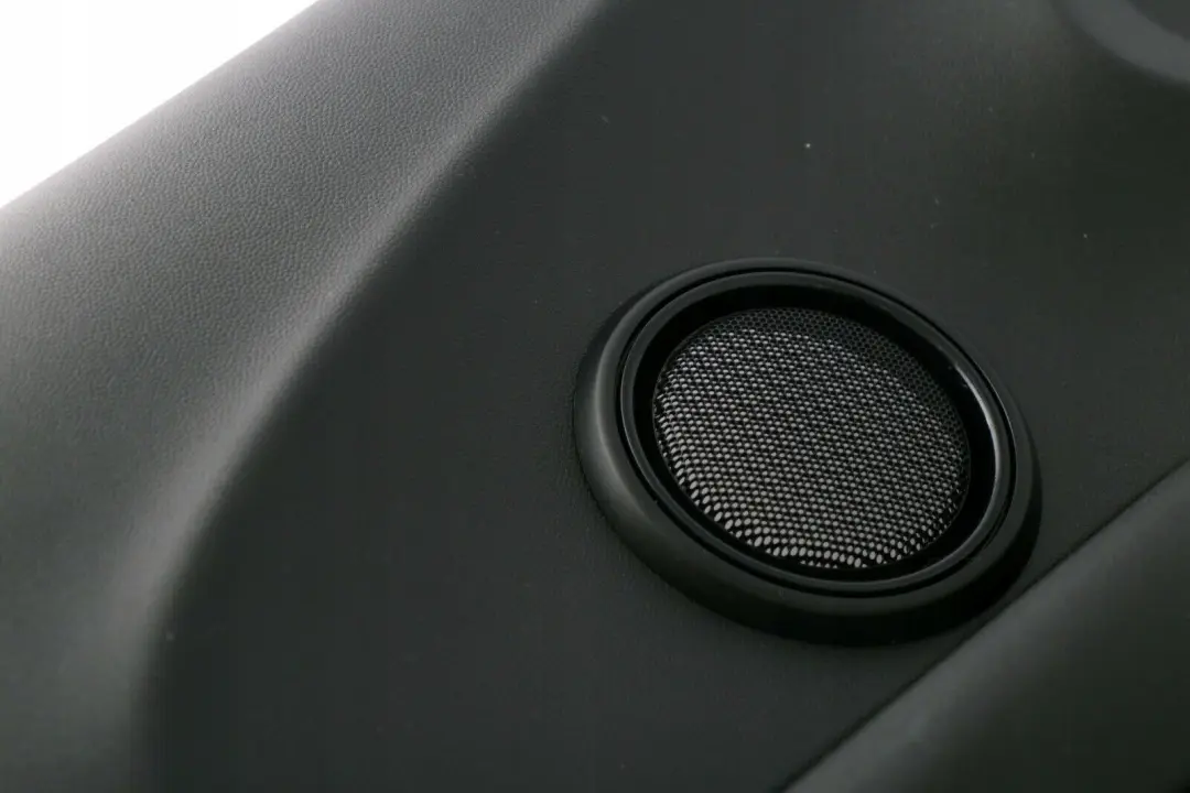 *Mini Cooper One F56 Seitenverkleidung Hinten Links Hi-Fi Carbon Black Schwarz für mit Teilenummer 7410573 *Mini Cooper One F56 Seitenverkleidung Hinten Links Hi-Fi Carbon Black Schwarz - SKU 7410573 - Teilenummer 7410573