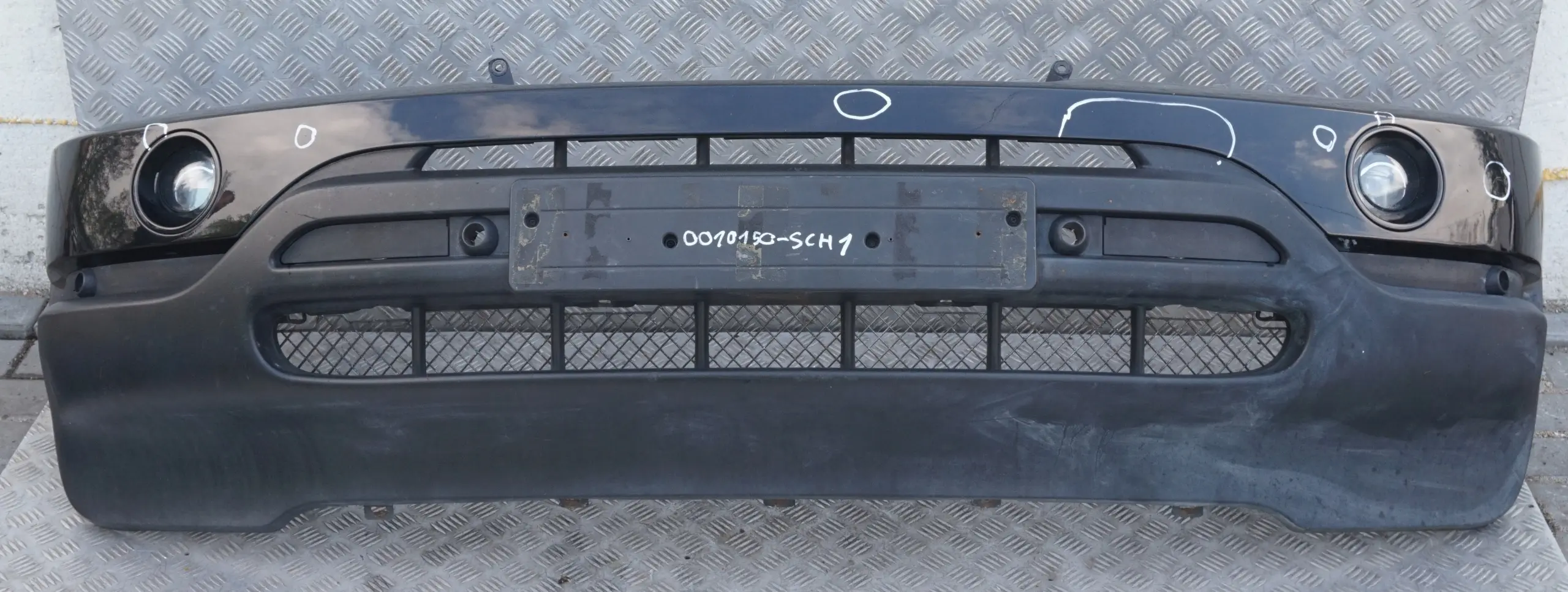 BMW X5 Series E53 1 Front Bumper Panel PDC Schwarz 2 Black - 668