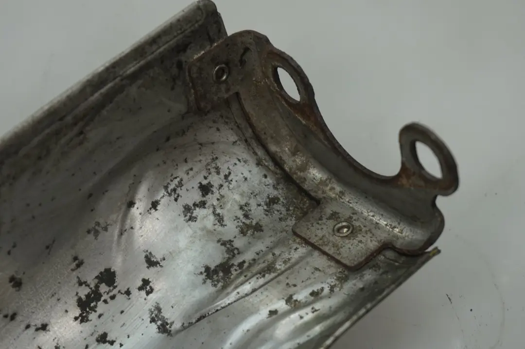 M57 Plaque de protection thermique d'échappement diesel pour BMW E39 X5 E53 à propos du numéro de pièce 11622249843 BMW E39 X5 E53 M57 Plaque de protection thermique d'échappement diesel - SKU 2249843 - Numéro de pièce 11622249843