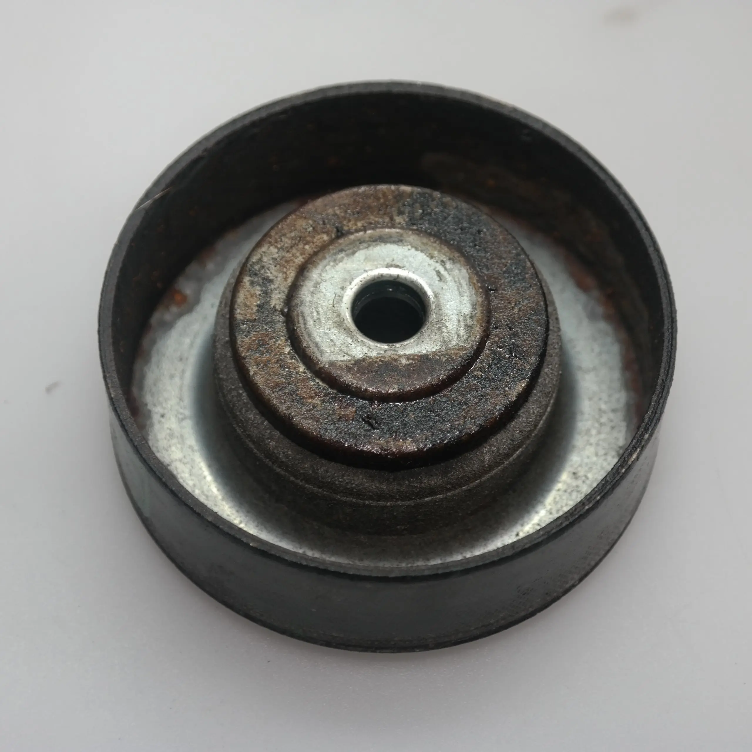 BMW 3 5 7 X5 Series E38 E39 E46 E53 M57 Fan Belt Tensioner Pulley Wheel 2247435