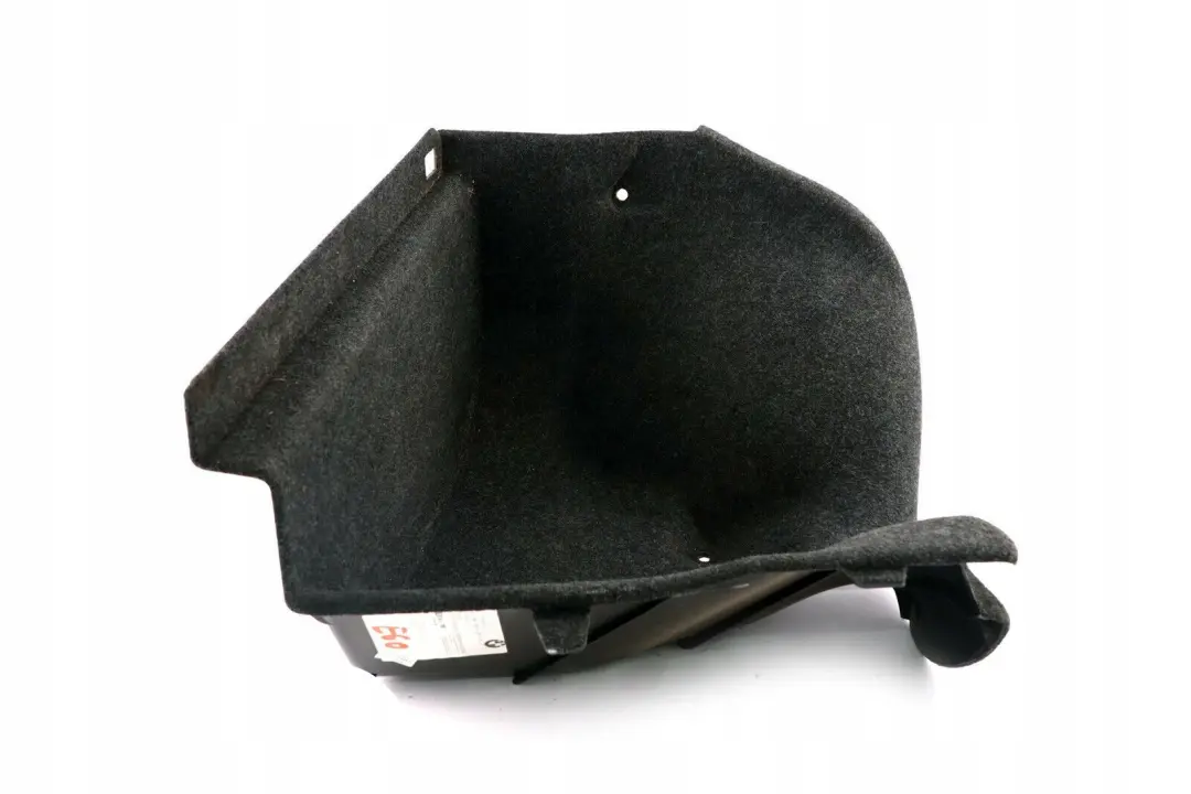Obudowa boczek bagażnika lewy do BMW E60 o numerze 7058153 BMW E60 Obudowa boczek bagażnika lewy - SKU 7058153 - Numer Części 7058153