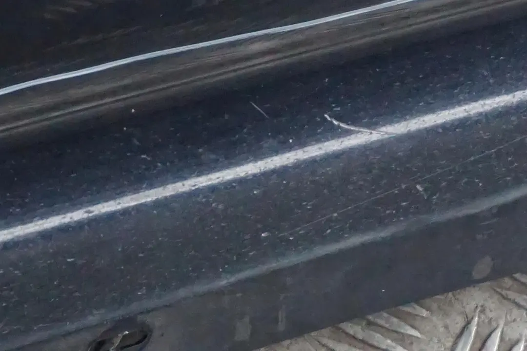 Schwellerleiste Blende Schweller rechts Monacoblau Blau Metallic für BMW 1 er E87 mit Teilenummer 0032948 BMW 1 er E87 Schwellerleiste Blende Schweller rechts Monacoblau Blau Metallic - SKU 0032948-MB - Teilenummer 0032948