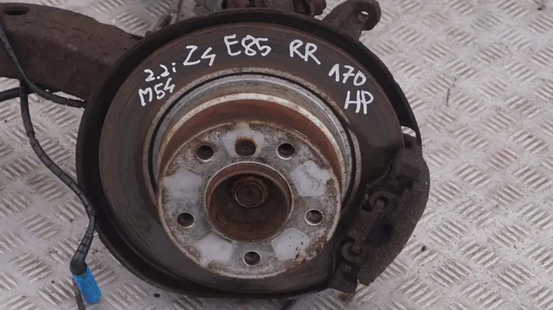 170HP Zwrotnica amortyzator prawy do BMW Z4 E85 2.2i o numerze 6774776 BMW Z4 E85 2.2i 170HP Zwrotnica amortyzator prawy - SKU 6774776 - Numer Części 6774776