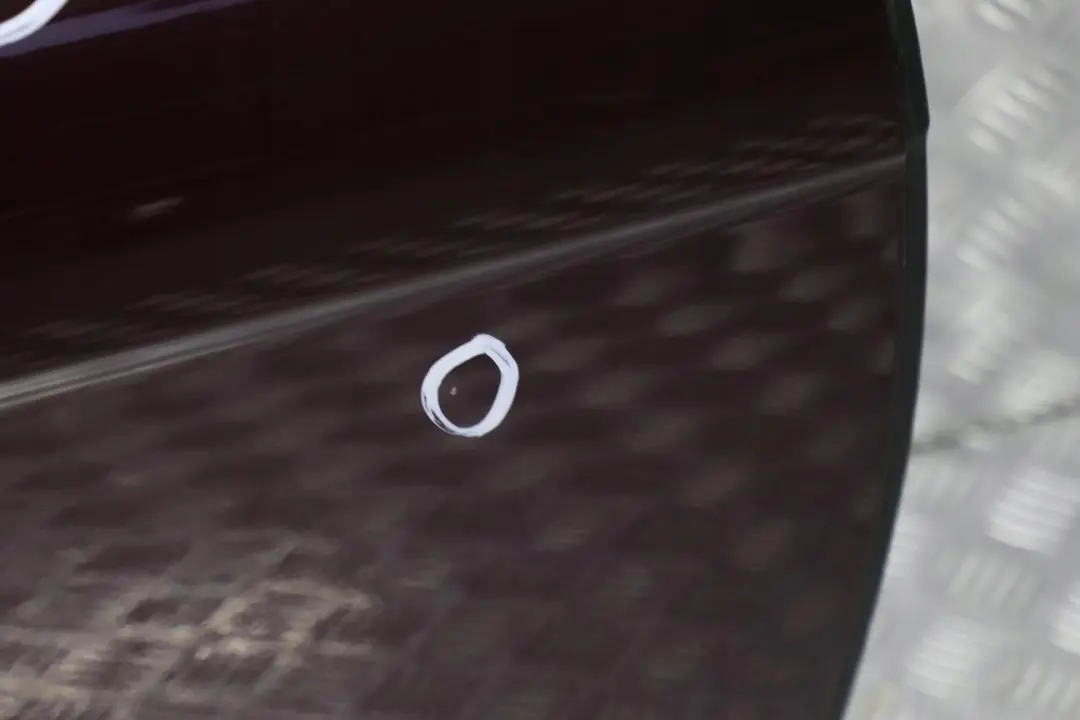 Porta Anteriore Destra Rosso Barbera Rosso Metallizzato - A39 per BMW E65 E66 con numero di parte 7202082 BMW E65 E66 Porta Anteriore Destra Rosso Barbera Rosso Metallizzato - A39 - SKU 7202082-BAR - Numero di parte 7202082